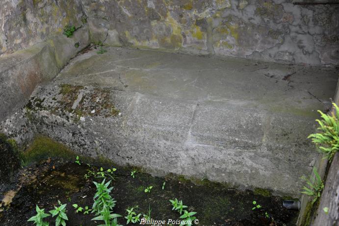 Lavoir au centre de Saint Martin du Puy