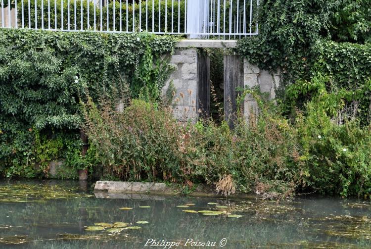 Le petit lavoir du Beuvron