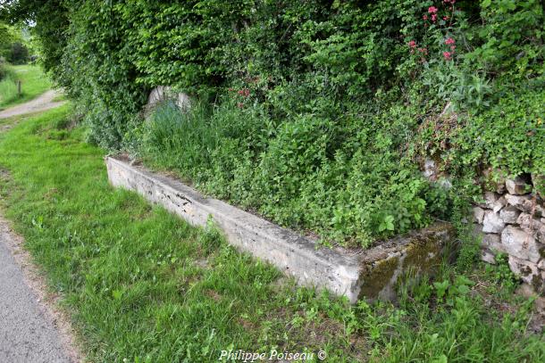 Le lavoir du village de Grandry un beau patrimoine