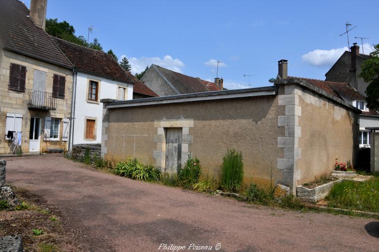 Lavoir d’Armes place de la fontaine un patrimoine