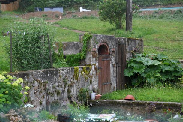 Le lavoir d'Arringes