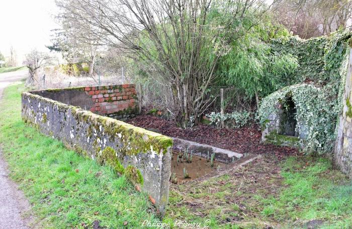 Lavoir du centre de Bazolles