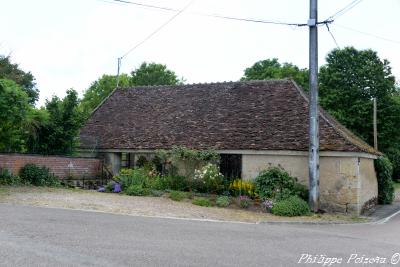 Lavoir du village de Cervenon un patrimoine vernaculaire