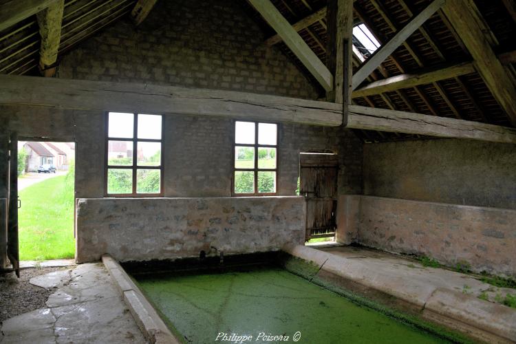 Le lavoir de Cervon