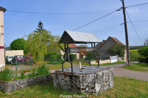 Lavoir de Cuncy-lès-Varzy centre