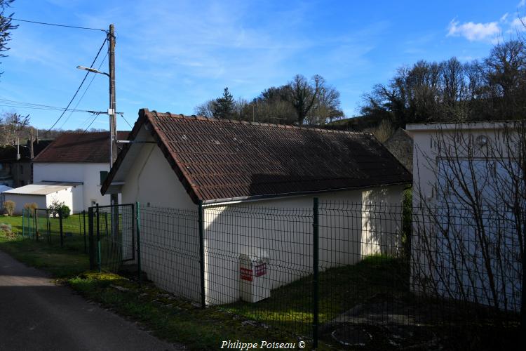 L'ancien lavoir de Dordres