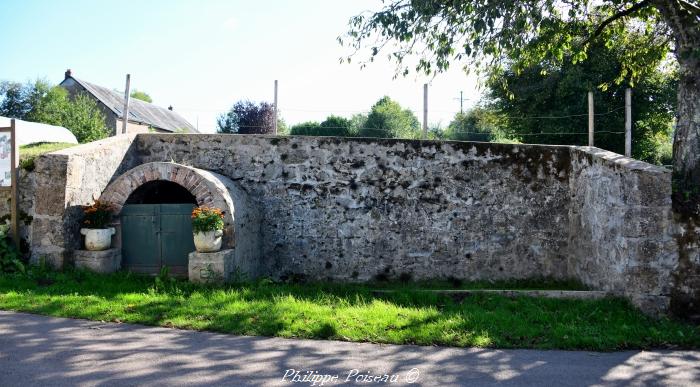 Lavoir de Dun Sur Grandry