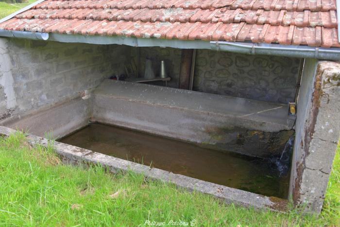 Lavoir du hameau de la gare de Razou