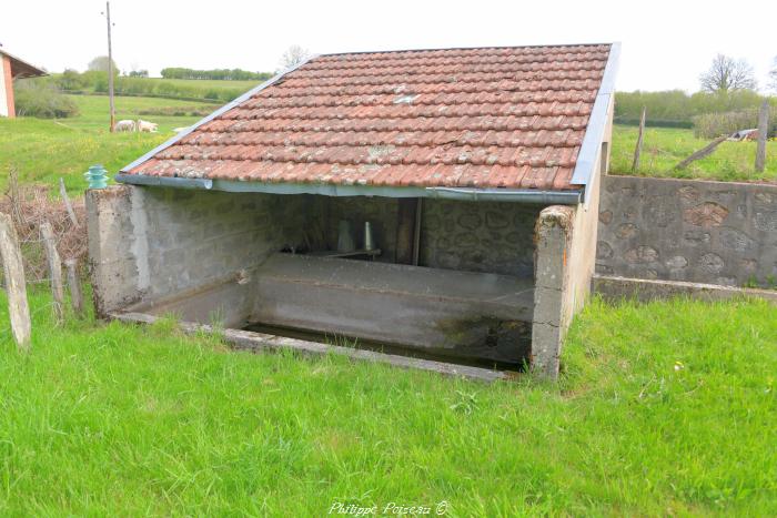 Lavoir du hameau de la gare de Razou