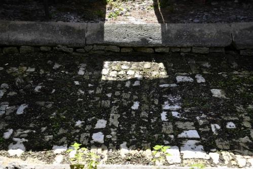 Lavoir fermé de "Les Fontaines"