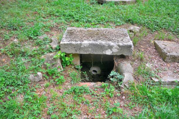 Le lavoir de Lurcy-le-Bourg