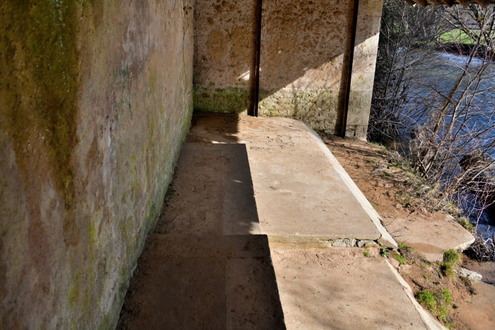 Lavoir de Marigny-sur-Yonne