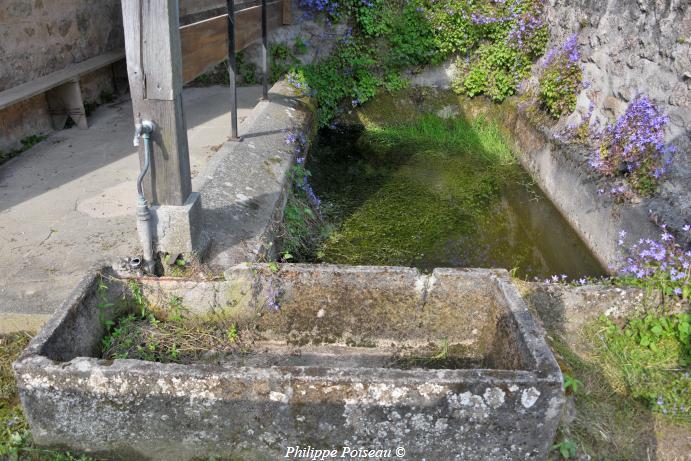 Lavoir du centre de Marnay