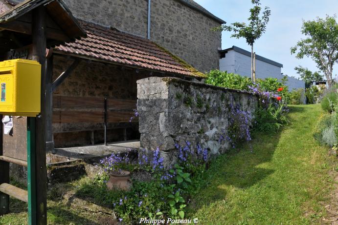 Lavoir du centre de Marnay