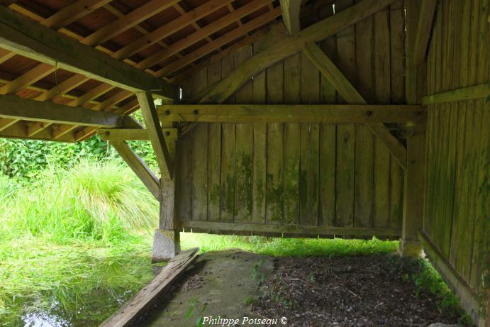 Lavoir de Nérondes