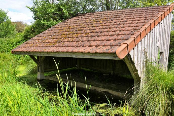 Lavoir de Nérondes
