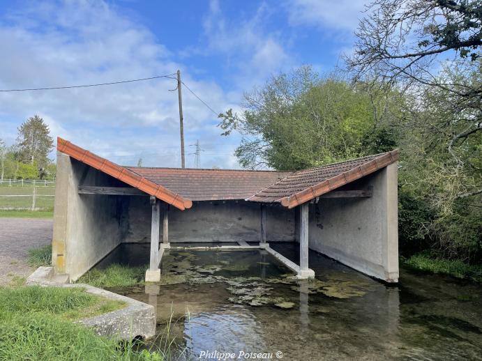 Lavoir de Varennes Vauzelles un beau patrimoine