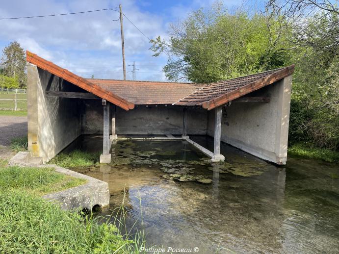 Lavoir de Varennes Vauzelles