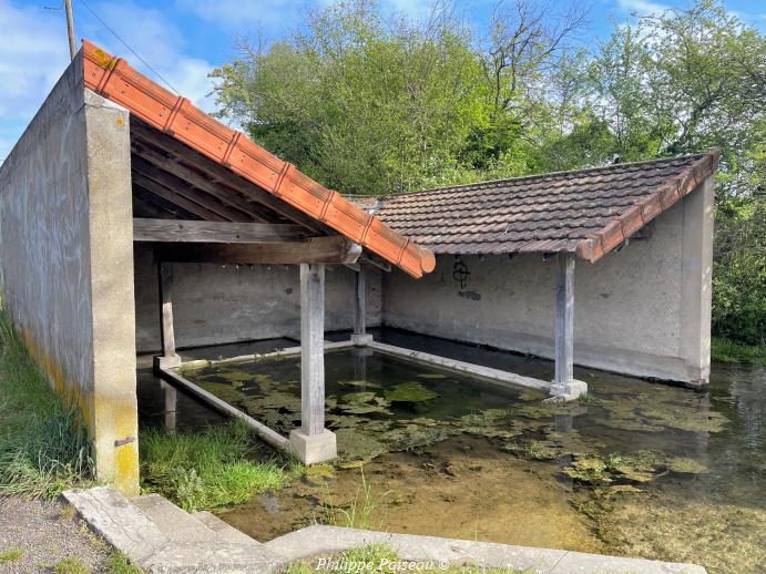 Lavoir de Varennes Vauzelles