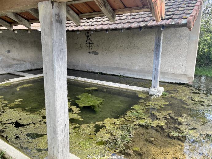 Lavoir de Varennes Vauzelles