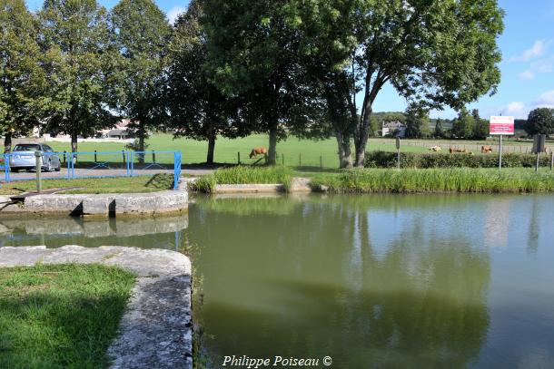Lavoir de l'écluse de Champvert
