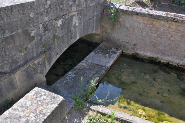 Lavoir de plein air de Dornecy