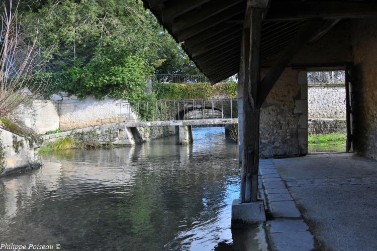 Lavoir des Crôts d'Entrains sur Nohain