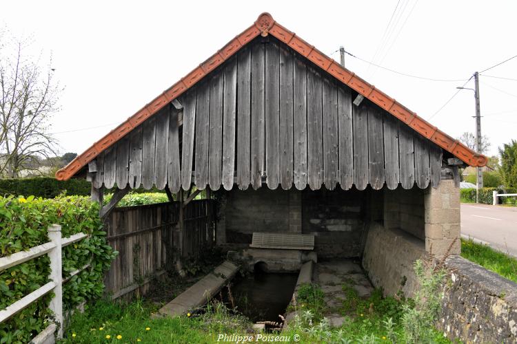 Le lavoir des Loges de Luzy