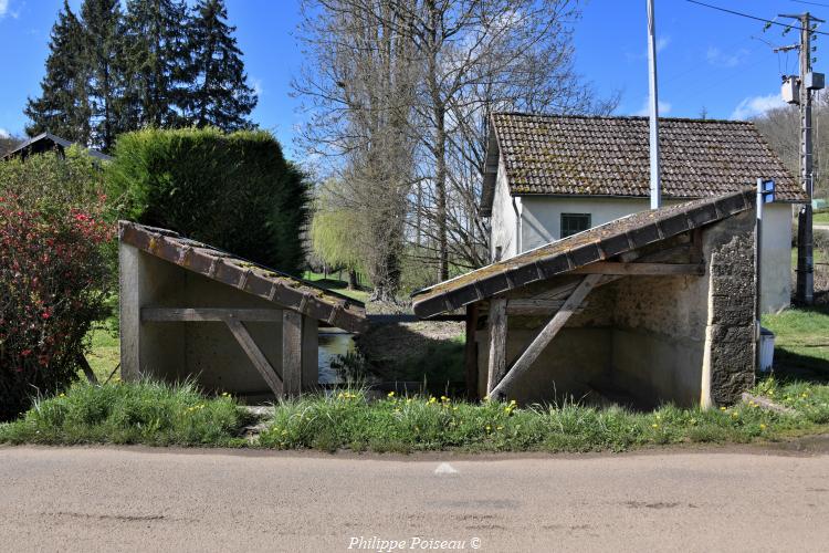 Lavoir du Grand Sauzay un beau patrimoine