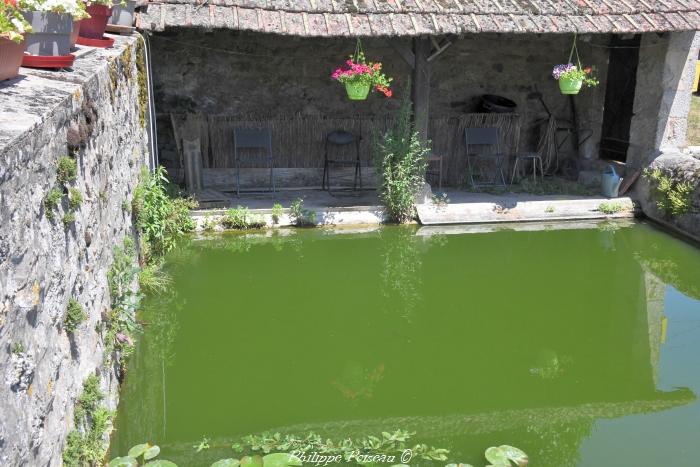 Lavoir du bas de La Vallée un beau patrimoine