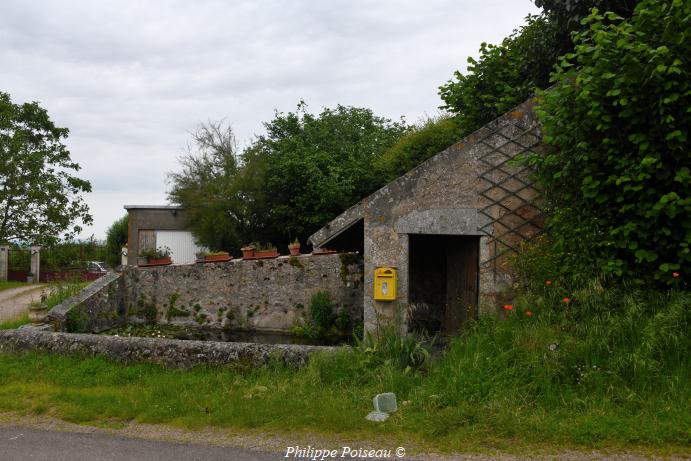 Lavoir du bas de La Vallée