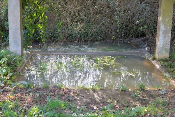 Lavoir du hameau de Mougues