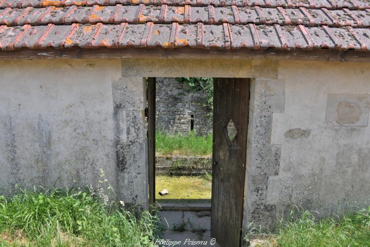 Lavoir du hameau de Villaine