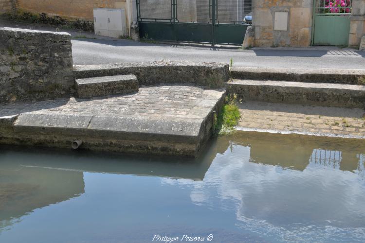 Lavoir du quai des moulins de Clamecy