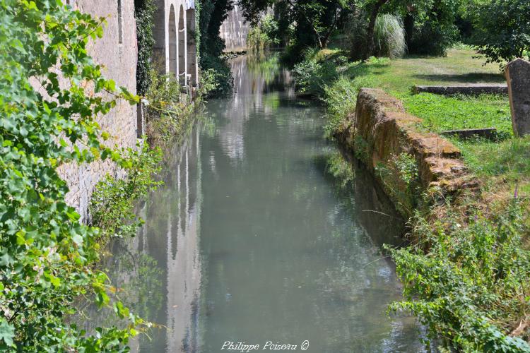 Lavoir du quai des moulins de Clamecy