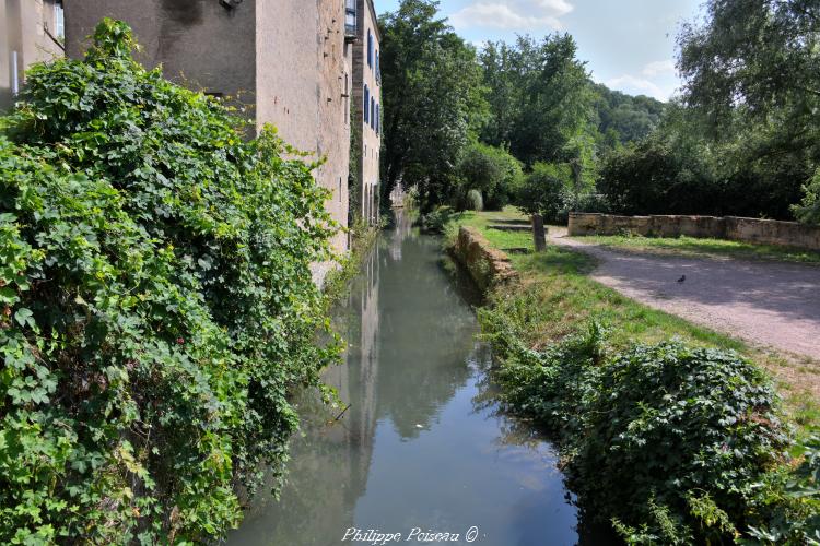 Lavoir du quai des moulins de Clamecy