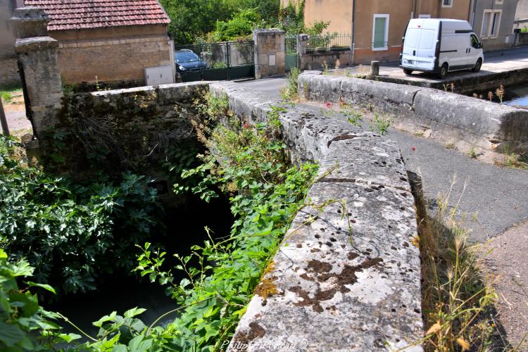 Lavoir du quai des moulins de Clamecy