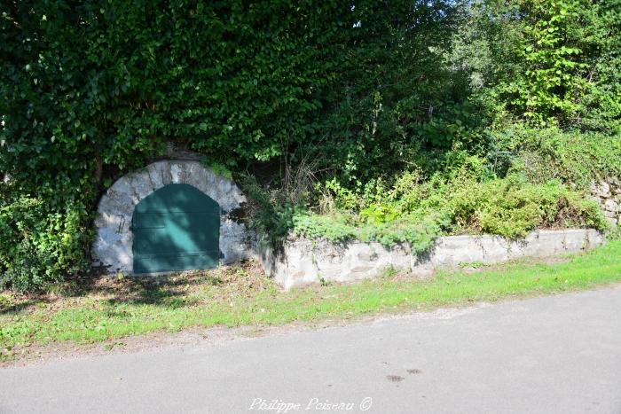 Le lavoir du village de Grandry