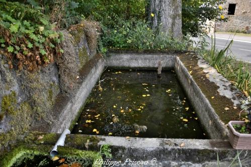 Lavoir à l'entrée de Lorien