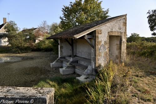 Lavoir de Les Perrets Nièvre Passion