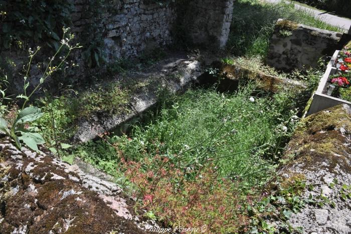 Lavoir ouest de La Vallée