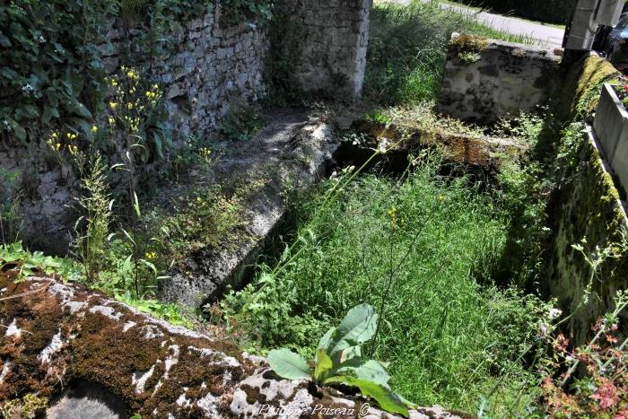 Lavoir ouest de La Vallée