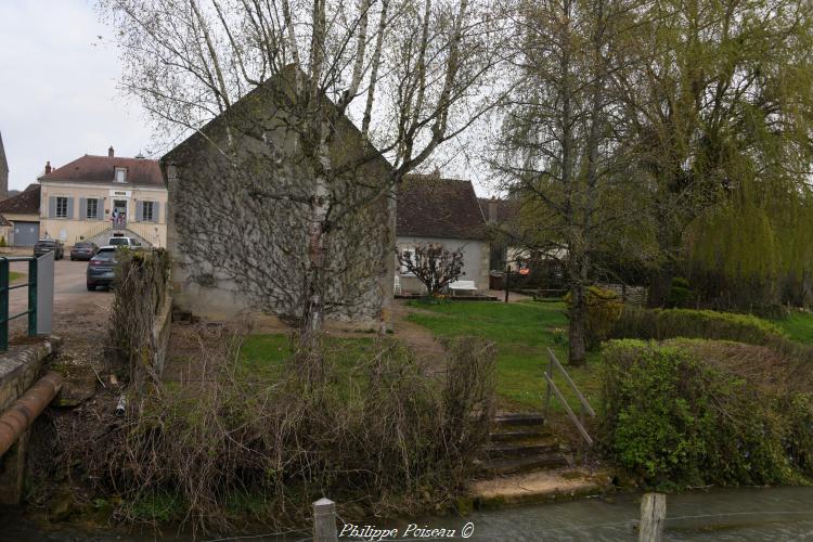 Petit lavoir de Giry un patrimoine