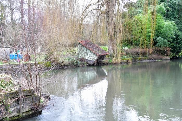 Lavoir privé de Moulin l'Evêque