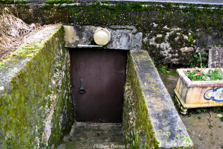 La source et le lavoir de "Les Comtes" 