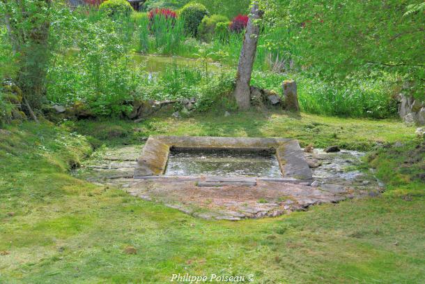 Le Lavoir de "Le Matrat"