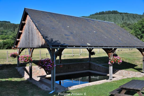 Le Lavoir de Moux en Morvan