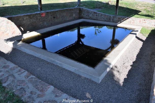 Le Lavoir de Moux en Morvan