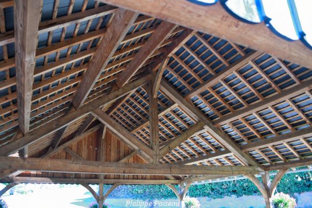Le Lavoir de Moux en Morvan