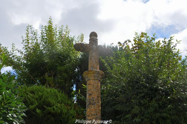 La Croix de "Le Plessis"